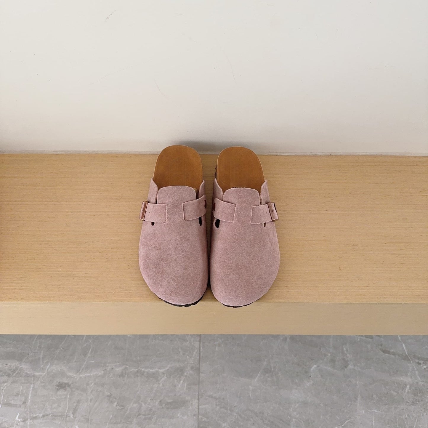 T588-936 Soft leather men's and women's summer round toe retro shoes