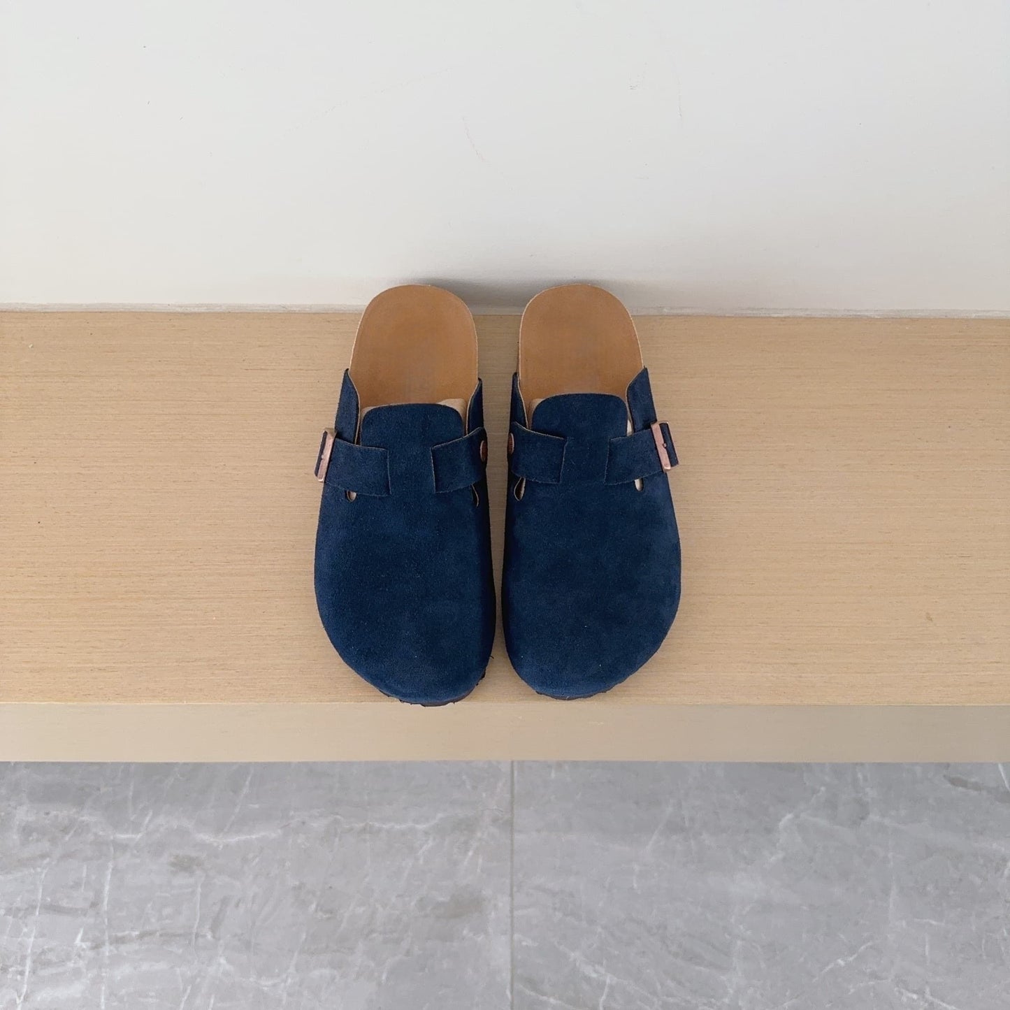 T588-936 Soft leather men's and women's summer round toe retro shoes