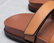 T588-1103  Summer sandals are fashionable and beautiful