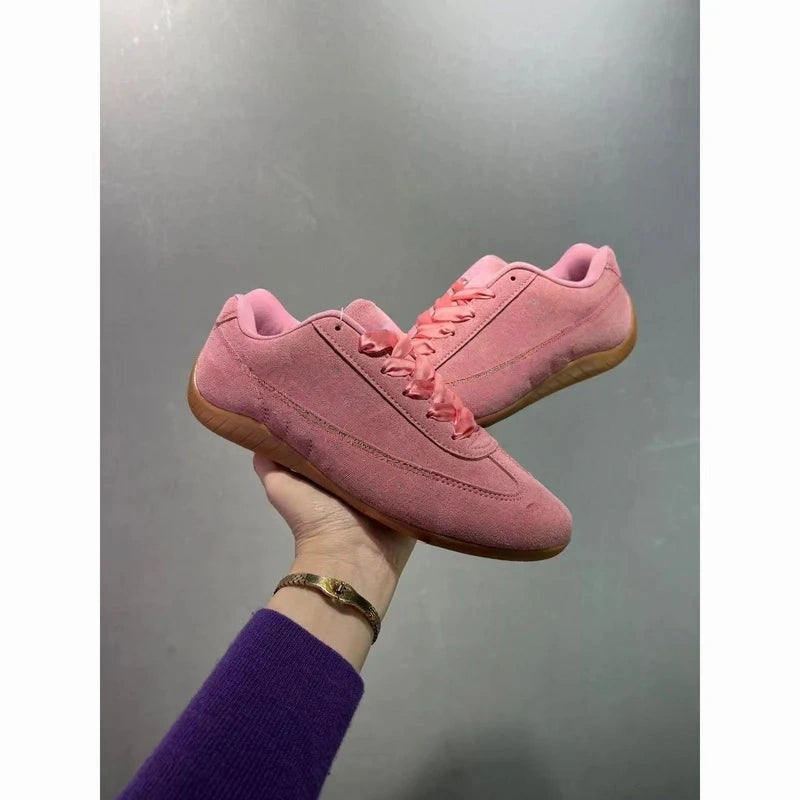 T588-1245  Sports and casual loose shoes