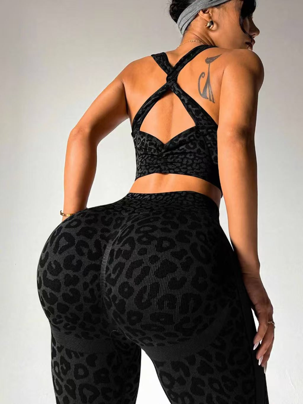 T588-1157   Women's sports leggings set