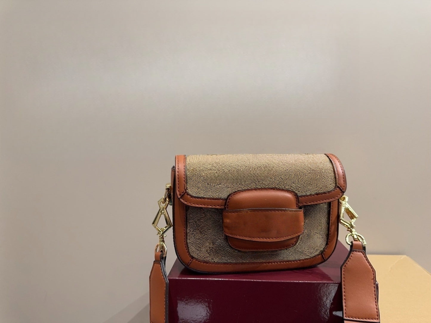 T588-777   Hot-selling bags